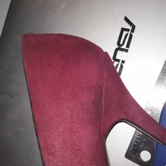 Joan & David Daerina SZ 7 M Raspberry Pink Red Suede 4" Heel Almond Toe Pumps - Picture 6 of 9